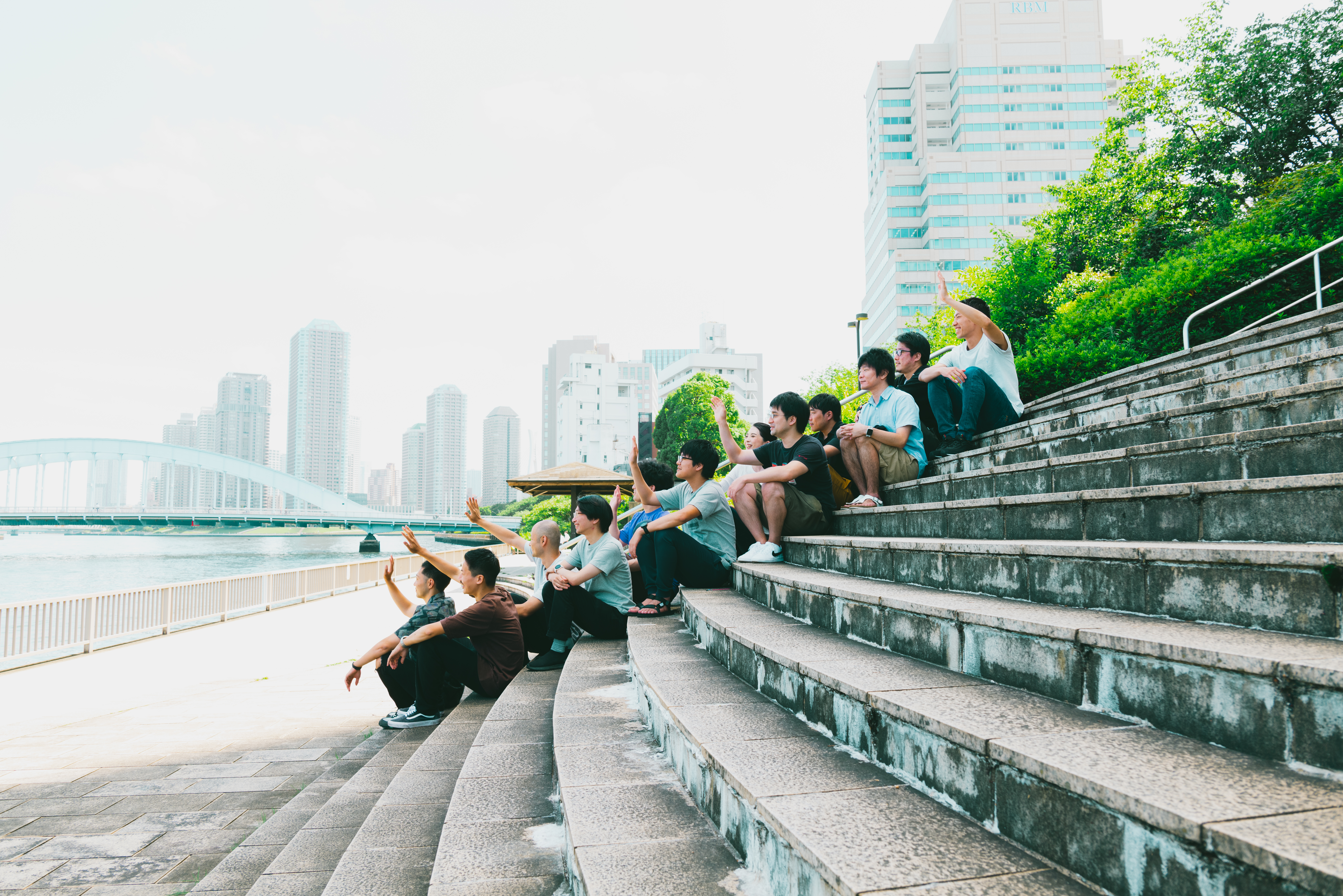 川の向こうのあなたを待っている写真